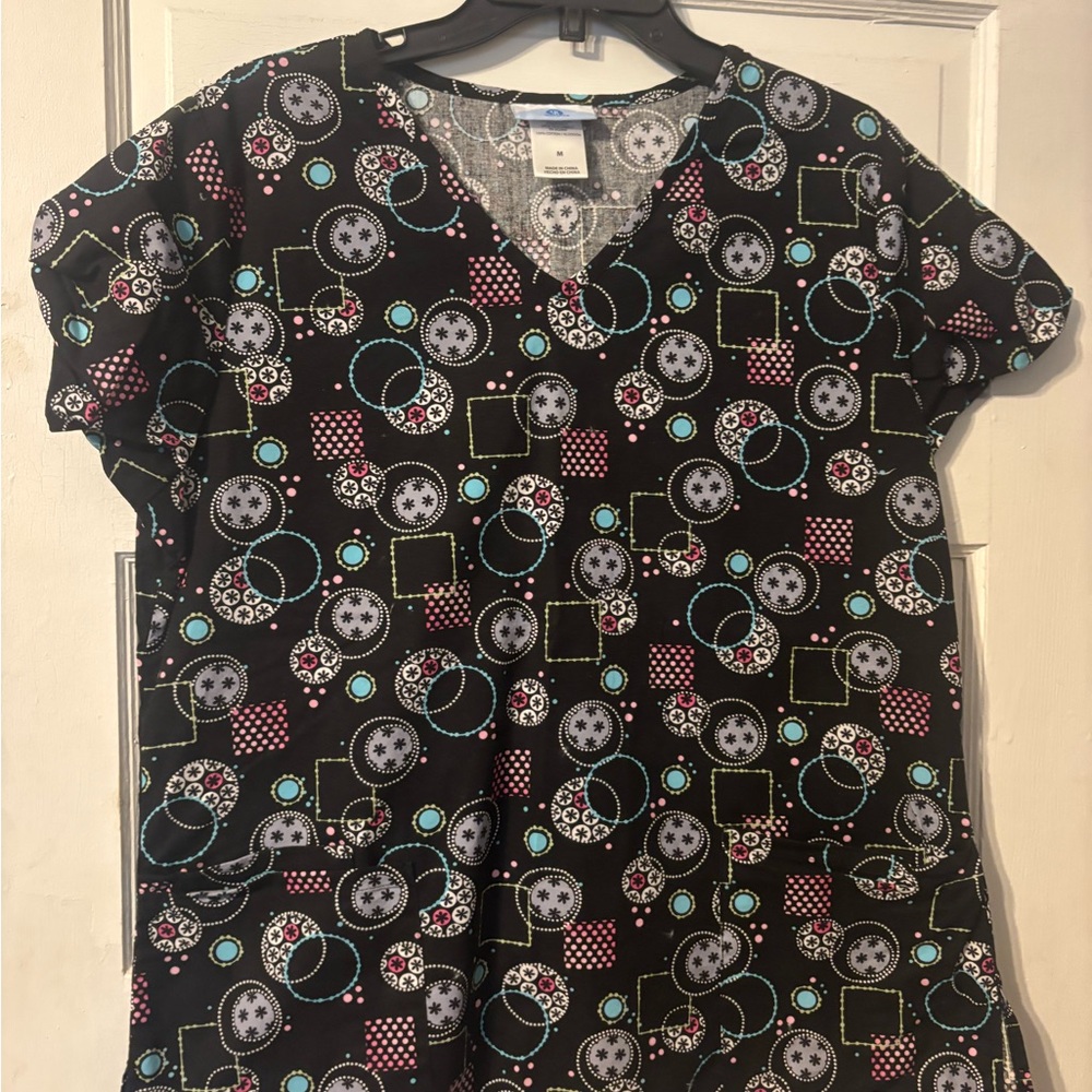 Scrubstar Black and Green Boxy Blouse Short Sleeve